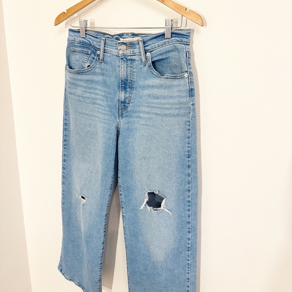 LEVIS High Rise Wide Leg Jeans Distressed Ankle Size 28 - Picture 3 of 7